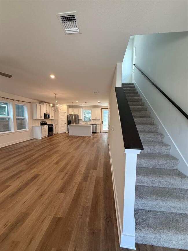 Photo - 6414 Cowman Wy