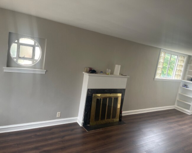 504 N Pleasant Pl Unit B