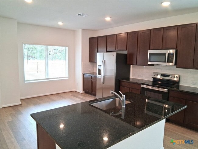 Photo - 253 Villars Dr