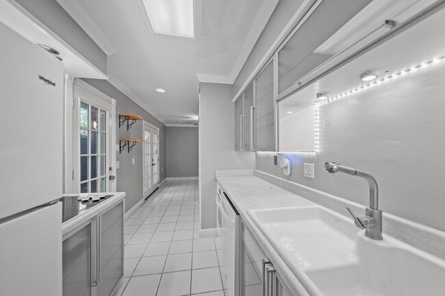 Photo - 4040 San Felipe St Unit 106