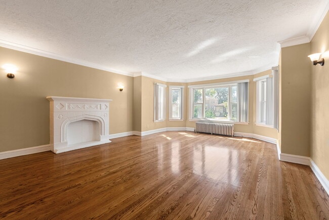 Photo - 8235 S Indiana Ave Unit 1