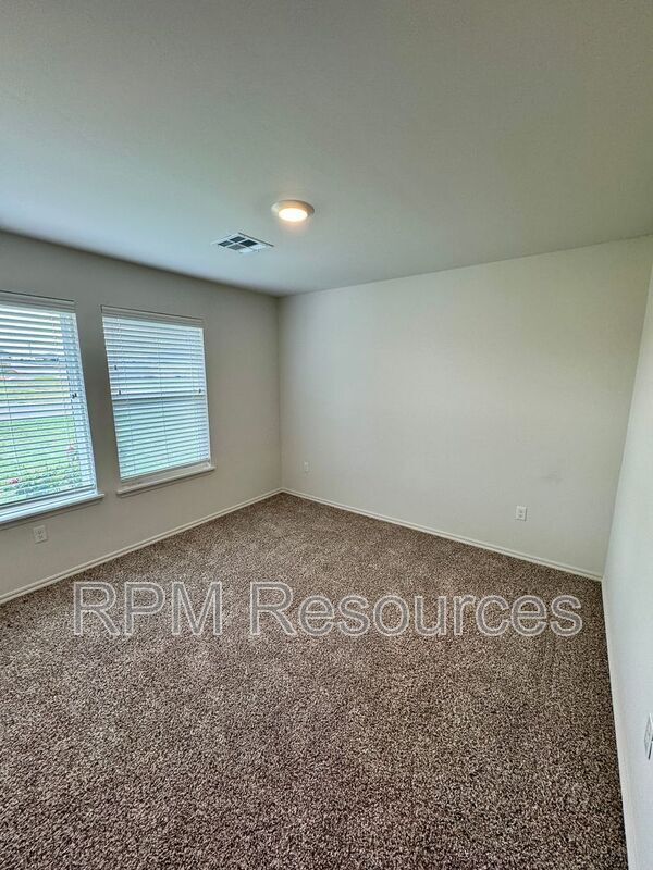 Photo - 1936 Eli Ave