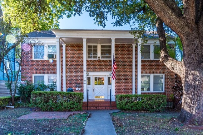 Photo - All Appliances, Washer & Dryer, Secure Building AND off street parking in Alta Vista! Unit 3