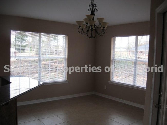 Photo - 4 Bedroom, all brick home in West Mobile