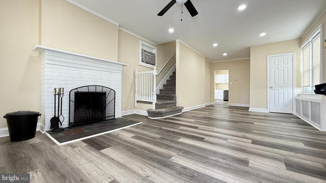 Photo - 2030 Liberty St