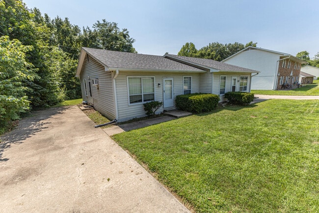 Photo - 1600 W Amos Dr