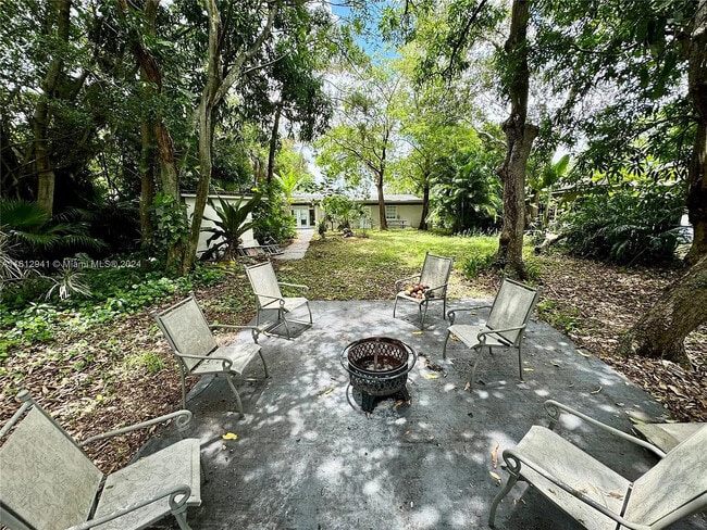 Building Photo - 3801 SW 31st Dr Unit 1 Rental