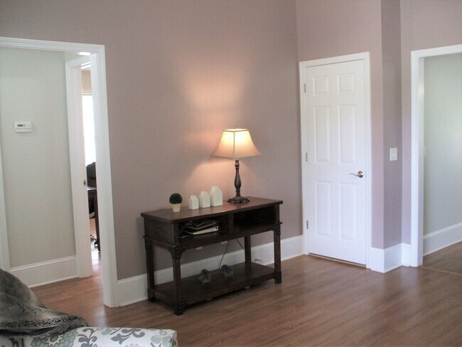 Photo - 202 Gwinnett Pl