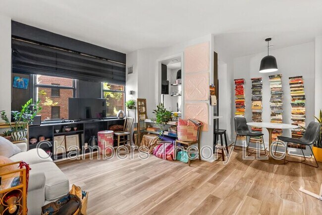 2515 K St NW Unit 403