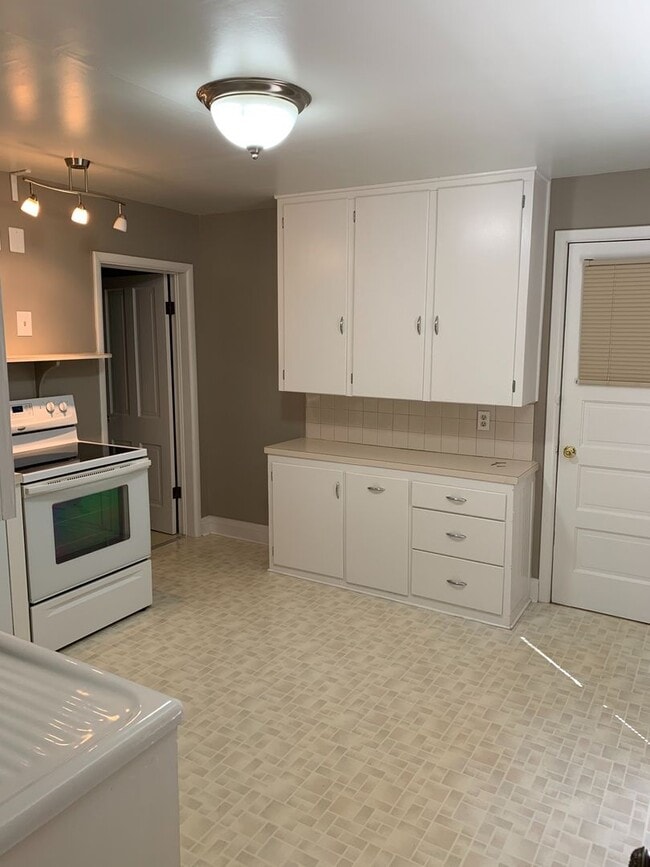 Photo - Old Town 2 Bedroom 1 Bathroom Home