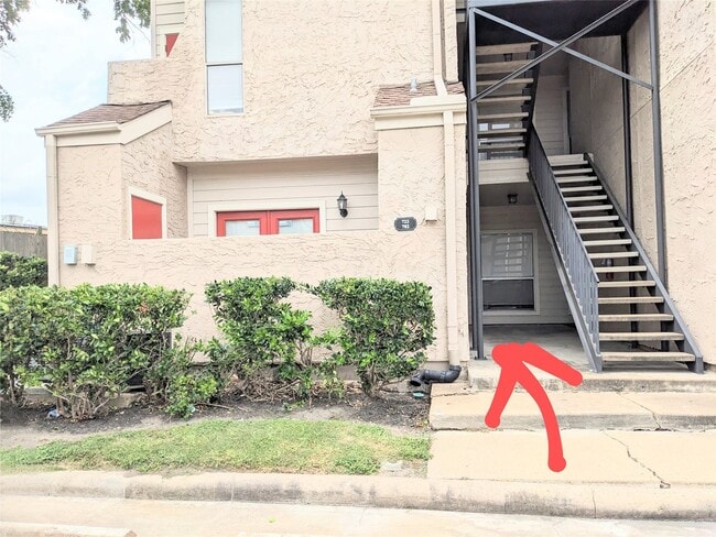 Building Photo - 10855 Meadowglen Ln Unit 702