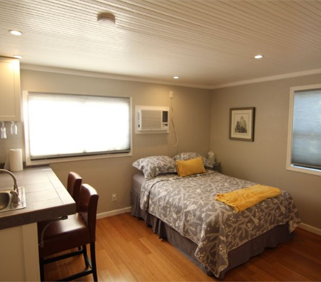 Photo - 1559 Willis St