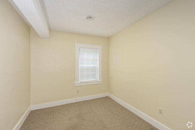 2BR,1BA - 1,200SF - Second Bedroom