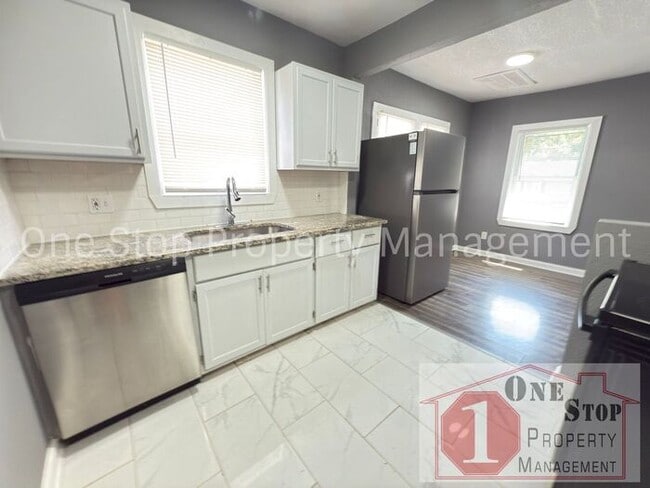 Photo - Beautiful 3 Bedroom 1 Bathroom Home in Kansas City!