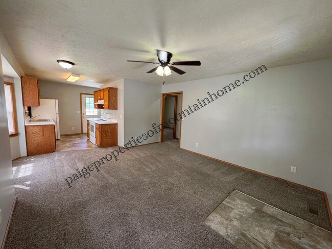 Photo - 402 S 3rd St Unit 402 S 3rd St  B