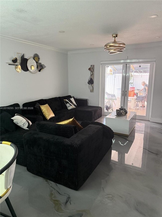 Photo - 1310 W 42nd St Unit 1310