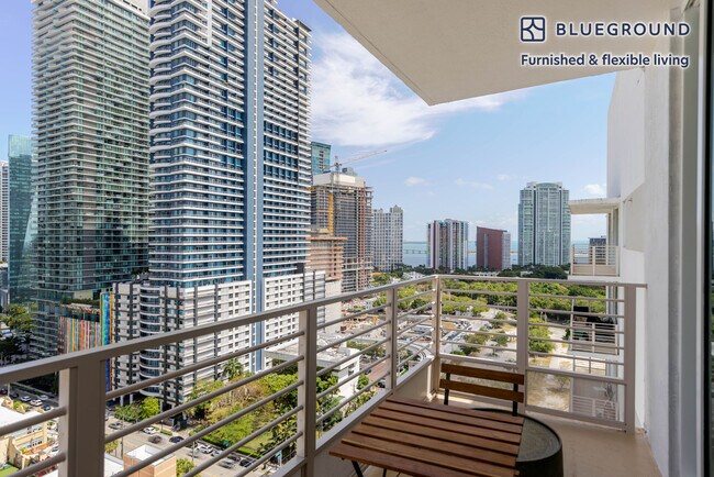 Photo - 110 SW 12th St Unidad FL1-ID143