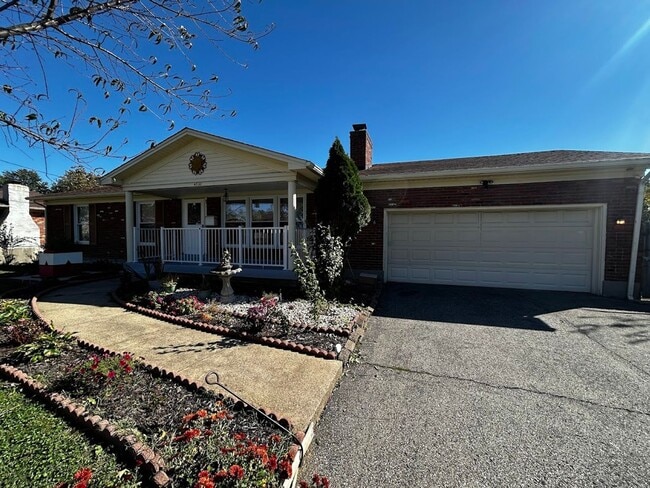 Building Photo - 3Br brick house with garage and finished b...