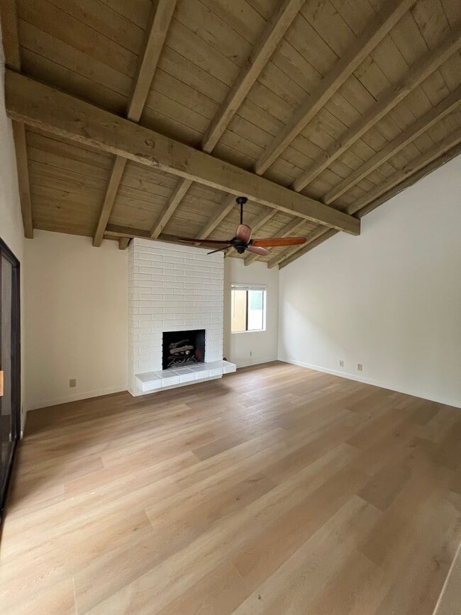 Photo - 1505 E Balboa Blvd