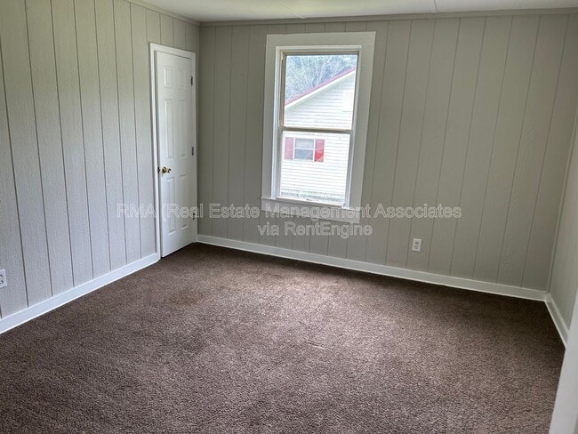 Photo - 32A Plum St
