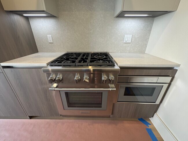 Photo - 300 Franklin St Unit 2