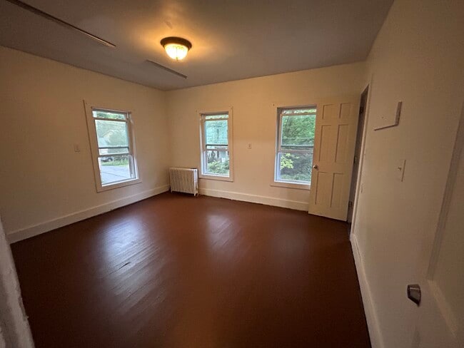 Master Bedroom with walk-in closet - 30 Wall St Unit Wall Street - Large BR Rental