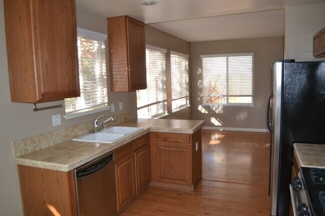 Photo - Great View Near Somersett! 3 bedroom plus ...