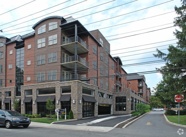 Washington House Condominium