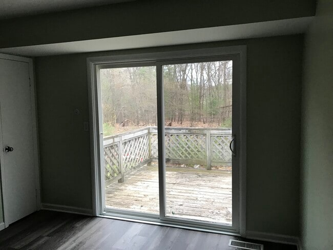 Photo - 18288 Swiss Dr