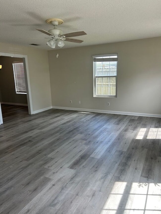 Building Photo - 4808 Sherri Ln Rental