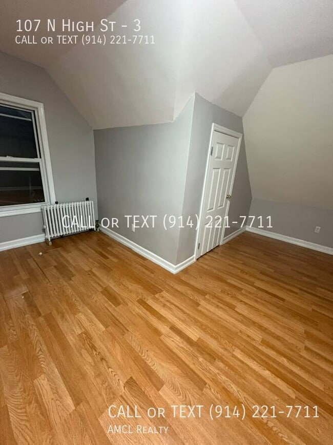 Building Photo - 107 N High St Unit 3