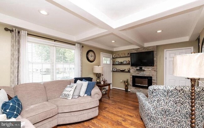 609 Wingleaf Ct