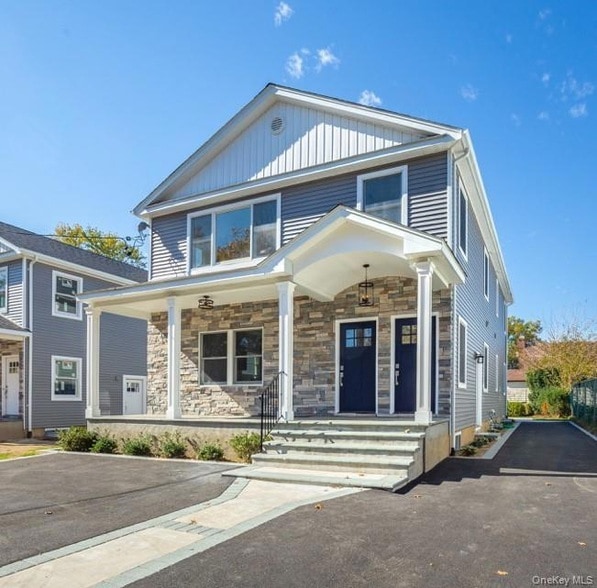 Building Photo - 207 Nassau Blvd