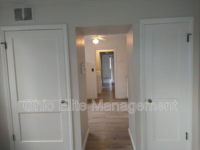 Photo - 1050 Republic Ave