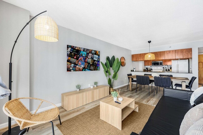 Photo - 1 SE 12th St Unit FL30-ID1022225P