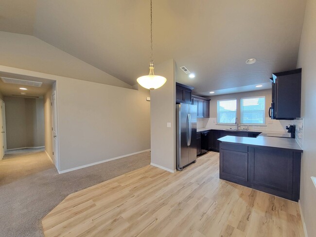 3033 Duval Lp