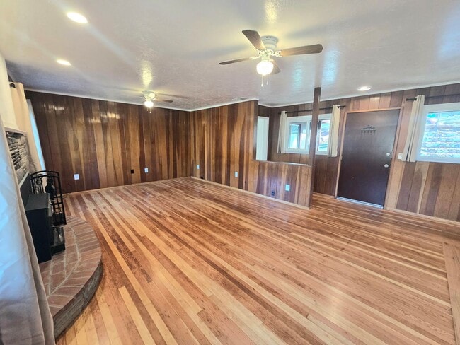 Photo - Calm Surrounds This Beautiful Cabin Home