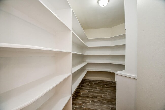 Photo - 8115 Fondren Lake Dr