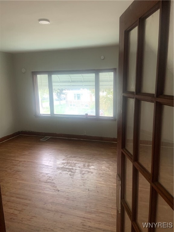 Photo - 907 Walden Ave