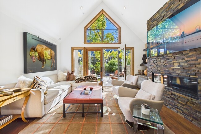 Photo - 914 E Cooper Ave