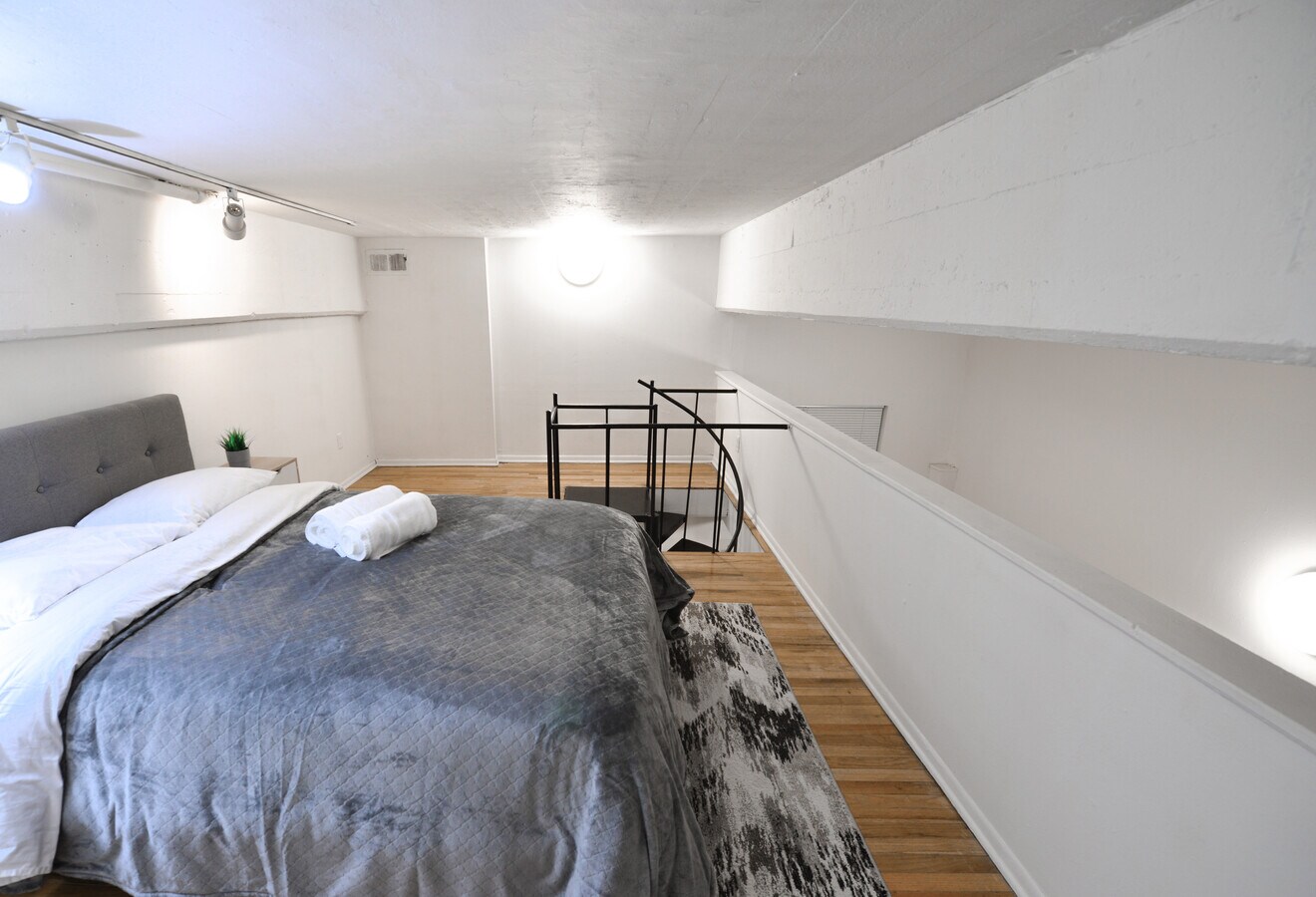 Waverly Walkway - Waverly Walkway Apartments