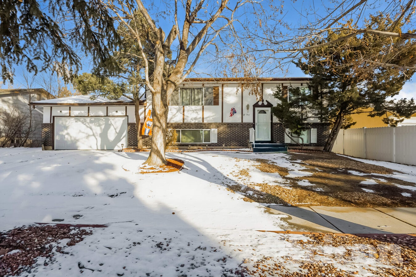 Photo - 1317 Doyle Pl