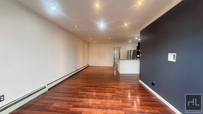 Photo - FLATLANDS 4 STREET