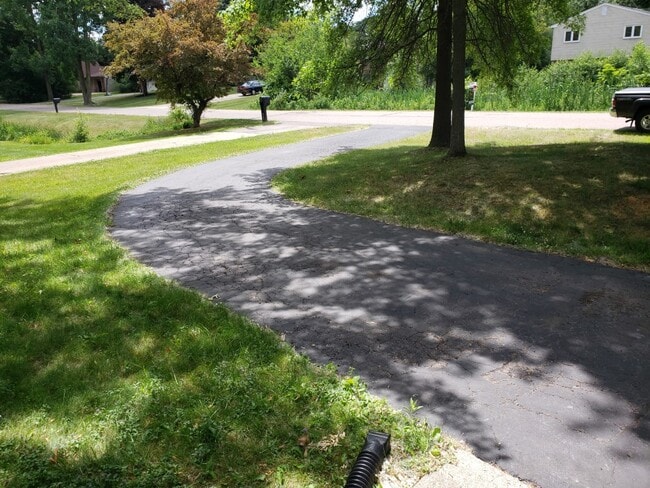 Photo - 24694 Creekside Dr