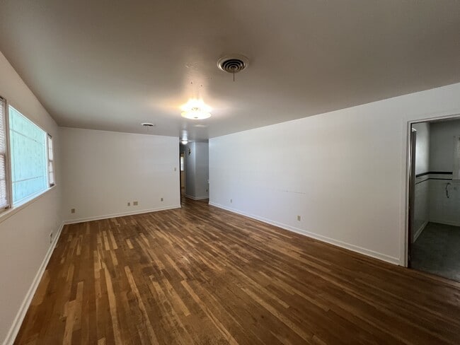 Photo - 3515 41st St