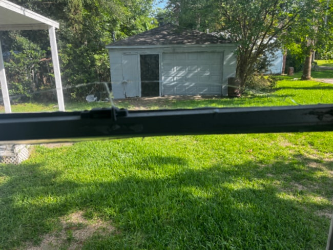 Photo - 4817 Wilson St