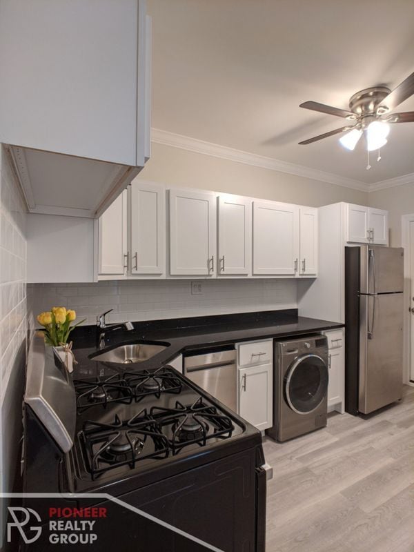 Photo - 724 W Roscoe St Unit 1N