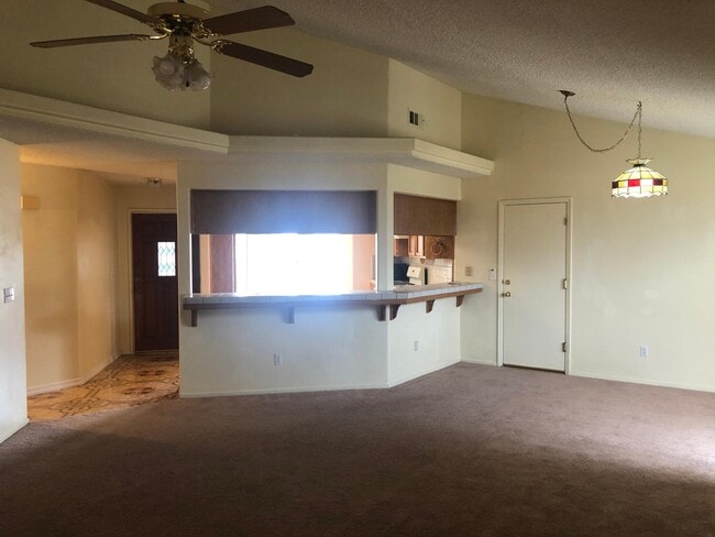 Photo - 21163 Conklin Blvd