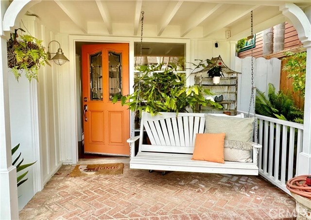 Photo - 560 Flora St