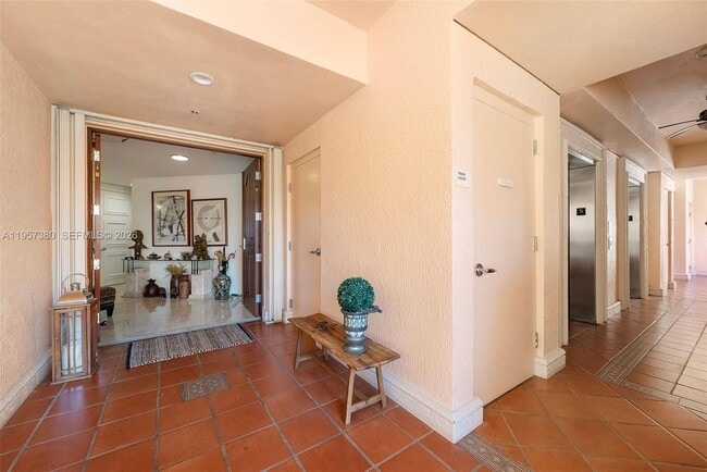 Photo - 13633 Deering Bay Dr Unidad 256